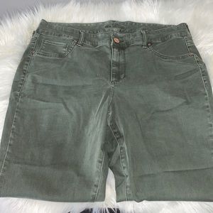 Green washed jeggings